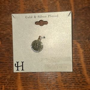 Circle Minimalist H Necklace 18"